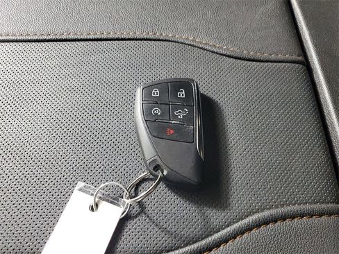 Used 2024 GMC Sierra 2500 AT4 w/ AT4 Premium Plus Package image 25