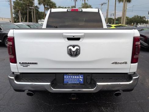 Used 2024 RAM 1500 Laramie AWD/4WD image 5