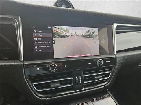 Used 2023 Porsche Macan S AWD/4WD image 14