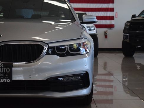 Used 2018 BMW 530i xDrive AWD/4WD image 9