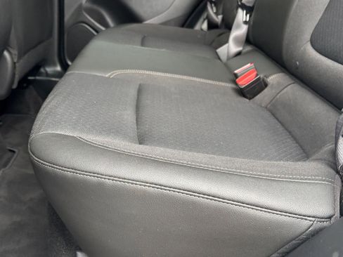 Used 2025 Buick Encore GX Preferred FWD image 27