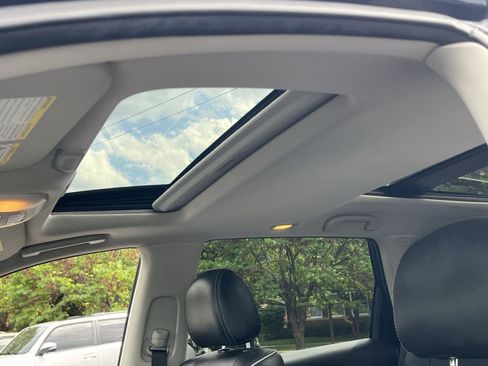 Used 2019 INFINITI QX60 Luxe w/ Sensory Package AWD/4WD image 23