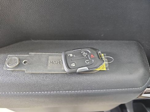 Used 2019 Chevrolet Silverado 1500 RST image 40