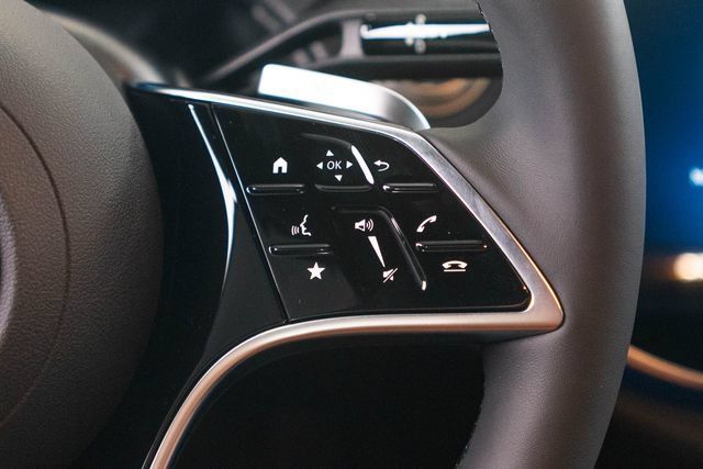 New 2026 Mercedes-Benz E 350 4MATIC Sedan image 18