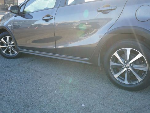 Used 2018 Toyota Prius C Three FWD image 6