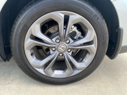 Certified 2024 Honda Accord EX image 26