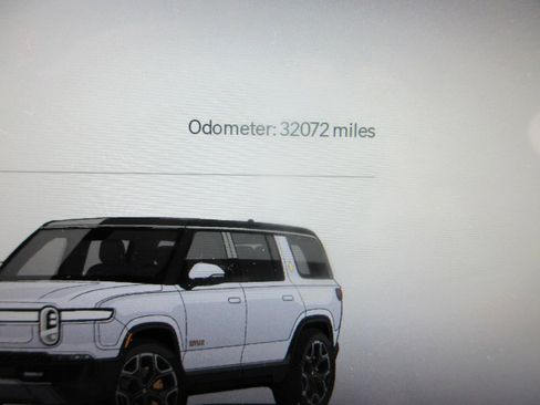 Used 2023 Rivian R1S Launch Edition image 72