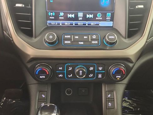 Used 2017 GMC Acadia Denali w/ Technology Package image 18