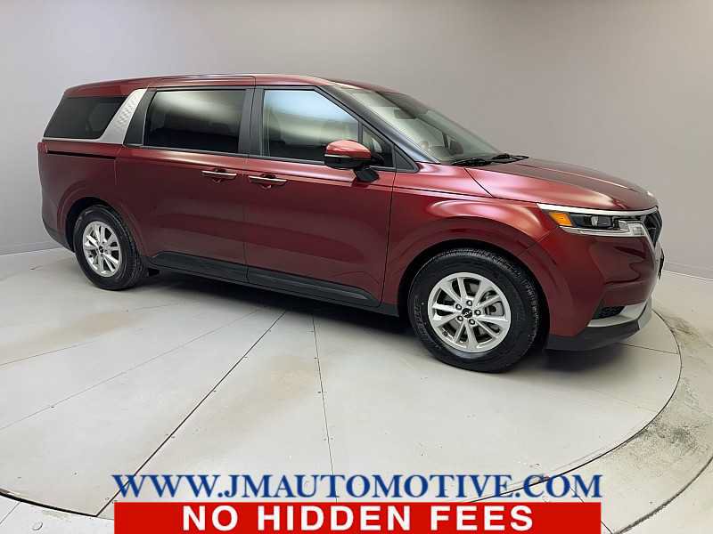 Used 2024 Kia Carnival LX FWD image 7