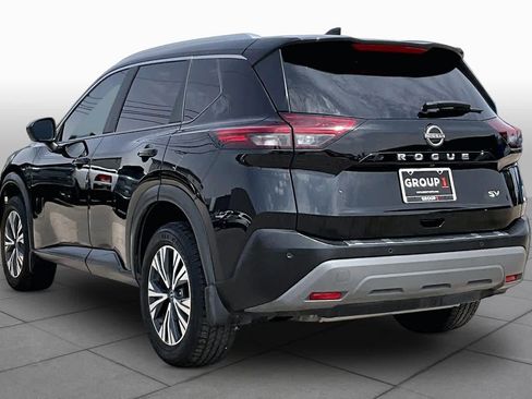 Used 2023 Nissan Rogue SV w/ SV Premium B Package FWD image 11