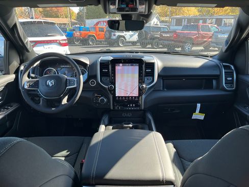 New 2026 RAM 1500 Big Horn AWD/4WD image 4