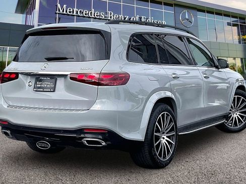 Certified 2024 Mercedes-Benz GLS 450 4MATIC image 10
