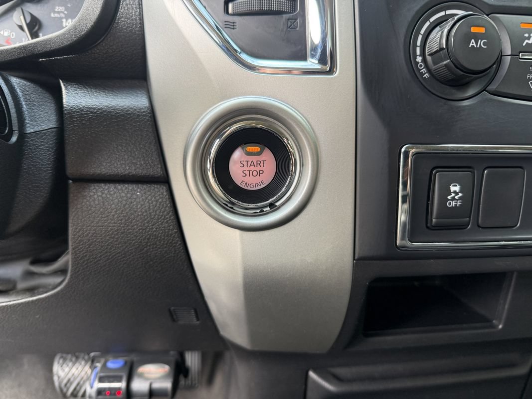Used 2019 Nissan Titan SV RWD image 23
