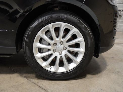 Used 2022 Land Rover Range Rover image 16
