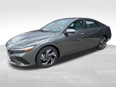 New 2026 Hyundai Elantra Limited FWD image 1