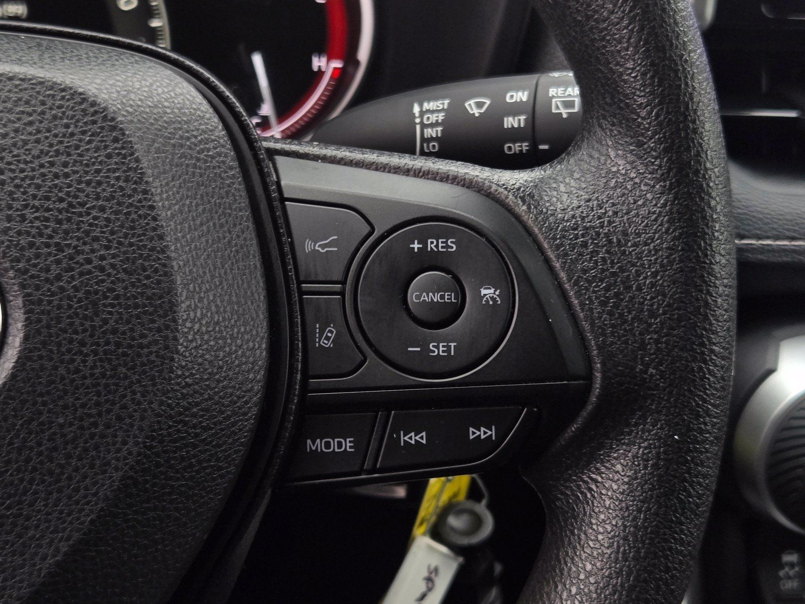 Certified 2025 Toyota RAV4 LE AWD/4WD image 18
