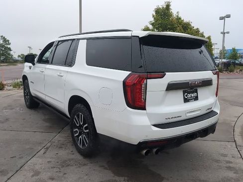 Used 2023 GMC Yukon XL AT4 w/ AT4 Premium Plus Package AWD/4WD image 5