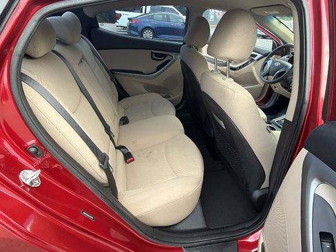 Used 2016 Hyundai Elantra SE FWD image 24