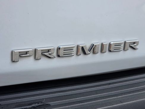 Used 2023 Chevrolet Tahoe Premier w/ Premium Package 2 AWD/4WD image 12