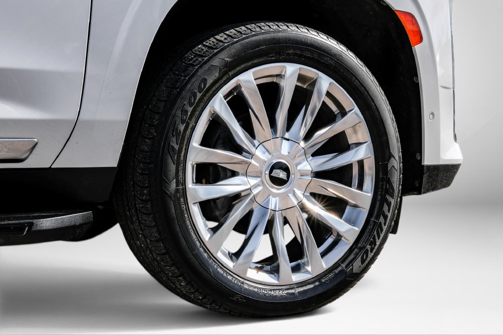 Used 2022 Cadillac Escalade Premium Luxury AWD/4WD image 58