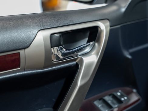 Used 2017 Lexus GX 460 Premium w/ Premium Package image 63