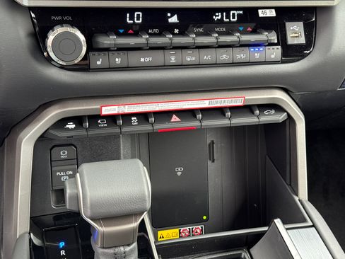 New 2026 Toyota Tundra Platinum image 28