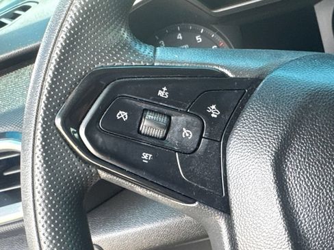 Used 2023 Chevrolet TrailBlazer LS FWD image 19