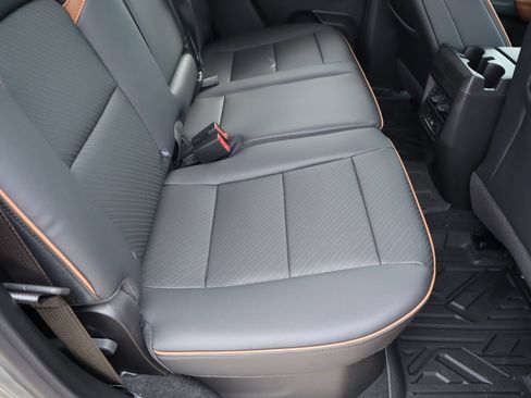 New 2026 GMC Canyon AT4 w/ AT4 Premium Package AWD/4WD image 18