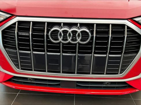 Used 2022 Audi Q3 2.0T Premium w/ Convenience Package image 61