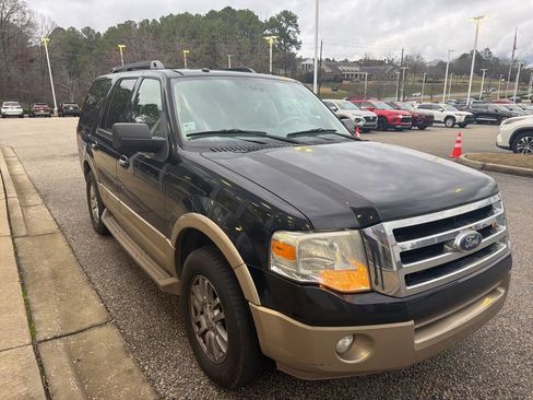 Used 2012 Ford Expedition XLT image 4