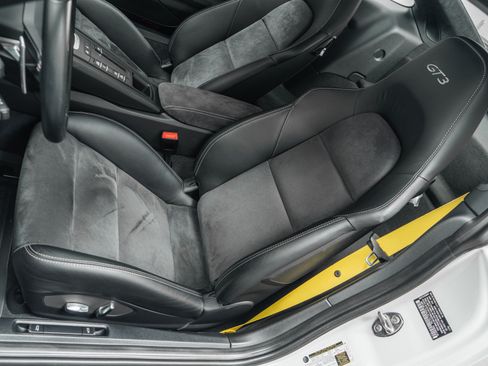 Used 2018 Porsche 911 GT3 RWD image 23