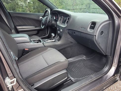 Used 2020 Dodge Charger SXT image 14