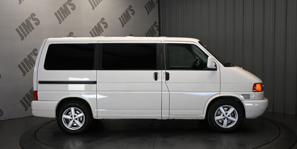 Used 2002 Volkswagen Eurovan MV FWD image 4