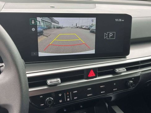 Used 2025 Kia Sorento LX FWD image 20