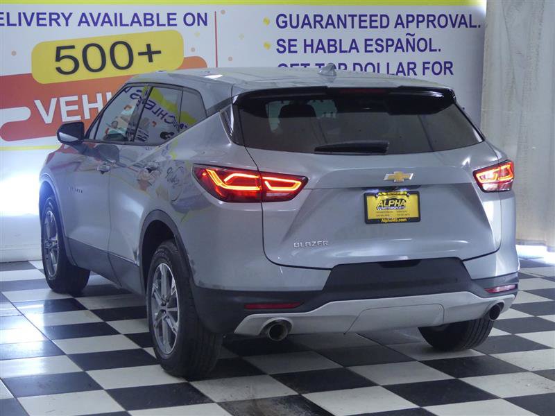 Used 2026 Chevrolet Blazer LT FWD image 5