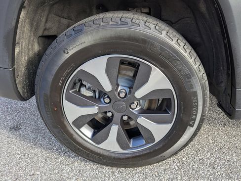 Used 2023 Jeep Grand Cherokee 4WD 4xe image 22