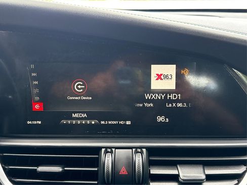 Used 2018 Alfa Romeo Giulia Quadrifoglio w/ Driver Assist Dynamic Package RWD image 15