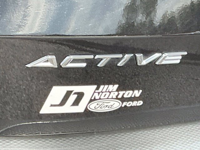 Used 2025 Ford Escape Active w/ Cold Weather Package AWD/4WD image 13