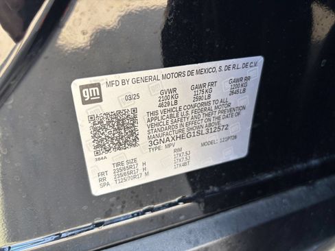 Used 2025 Chevrolet Equinox LT FWD image 25