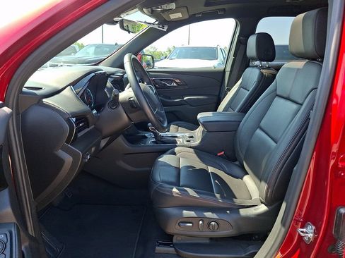 Used 2023 Chevrolet Traverse RS AWD/4WD image 15