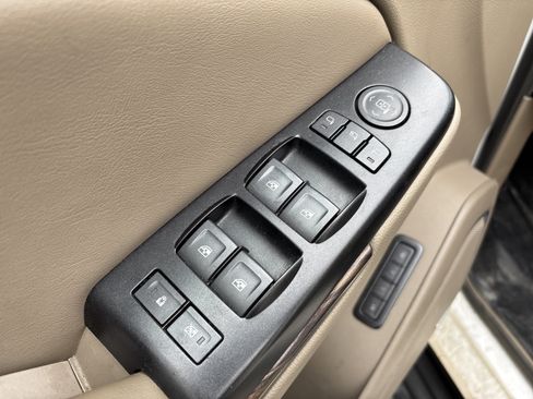 Used 2019 GMC Yukon XL SLT AWD/4WD image 22