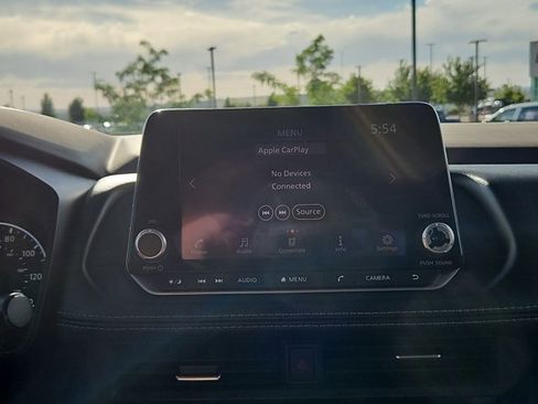 Used 2023 Nissan Rogue S AWD/4WD image 13