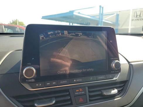 Used 2023 Nissan Altima 2.5 SR image 29