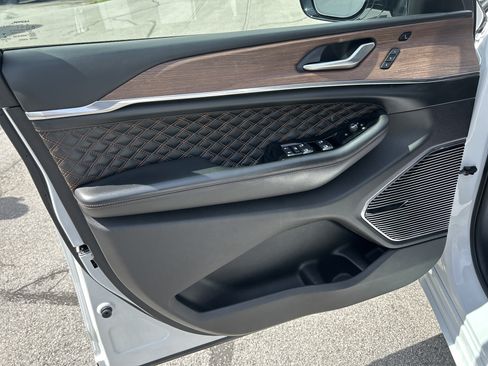 Certified 2022 Jeep Grand Cherokee Summit w/ Advanced Protech Group IV AWD/4WD image 20