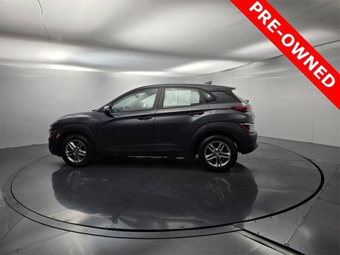 Used 2022 Hyundai Kona SE image 7