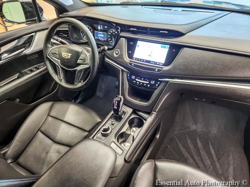 Certified 2025 Cadillac XT5 Premium Luxury w/ LPO, Floor Liner Package AWD/4WD image 27