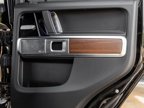 Used 2025 Mercedes-Benz G 550 image 39