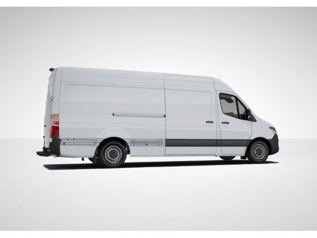 Used 2025 Mercedes-Benz Sprinter 2500 image 18