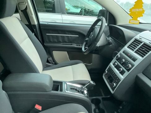 Used 2009 Dodge Journey SXT w/ Flexible Seating Group FWD image 4
