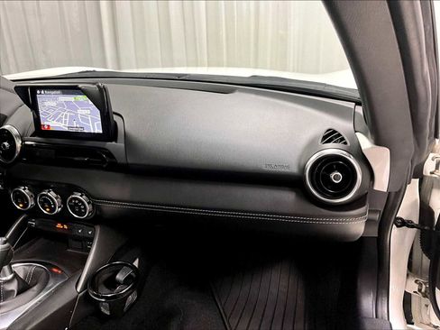 Used 2023 MAZDA MX-5 Miata Grand Touring image 24